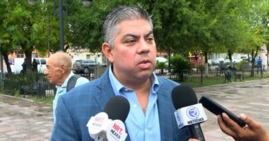 “Esta es nuestra guerra”: Alfredo Paredes exige soluciones para jóvenes sin títulos en Coahuila