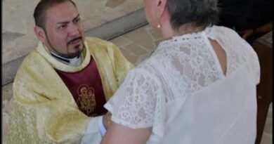 “Estoy bien y sigo sirviendo”, afirma el Padre Christian