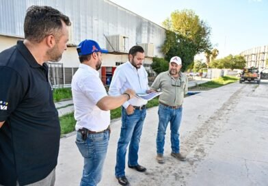 Carlos Villarreal supervisa el avance del nuevo campo de tiro con arco