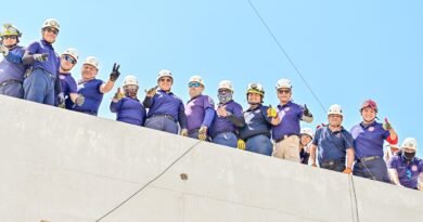 Capacitan a bomberos de Monclova en técnicas de rescate vertical