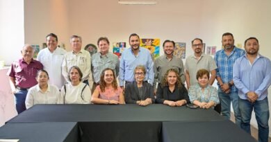 Honra Monclova a ciudadanos ejemplares con la Presea Alonso de León