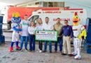 Carlos Villarreal entregó a Bomberos cheque de ‘Juego Con Causa’